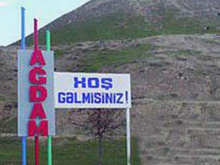 AĞDAMDA İLGİNC MƏMUR ÖZBAŞINALIĞI