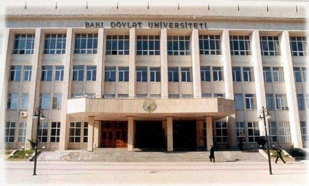 Bakı Dövlət Universitetində prorektorla müəllimə əlbəyaxa oldu