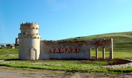 Azərbaycan dövlətinin qanunları nədən Şamaxıda aciz durumdadır? 