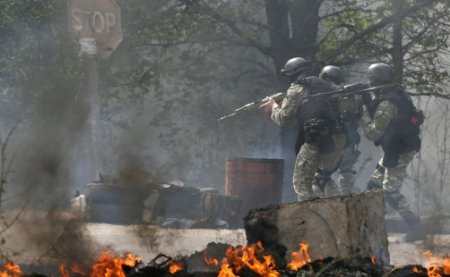 Ukraynada meşədə səhərə qədər ağır döyüşlər gedib