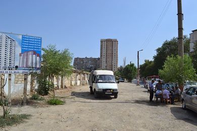 Bakının "Bolluq" bazarında bol zibil var...