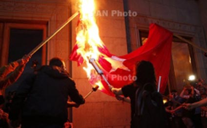 Türkiyədə artıq dövlətin sütunları təhdid altındadır