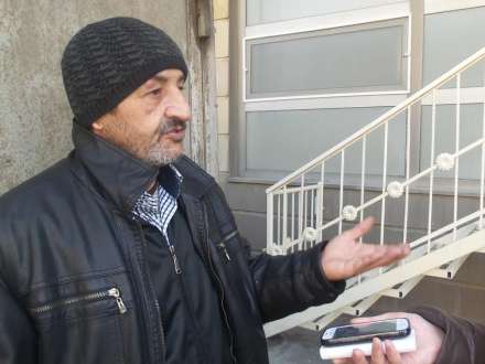 6 ildir küçələrdə yaşayan "bomj" Pənah Hüseyni axtarır