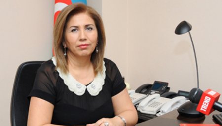 Bahar Muradova: 