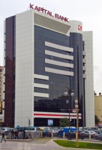 "KapitalBank" öz əmanətçisinin başına necə oyun açıb?