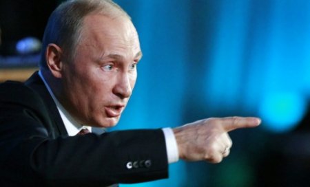 Putin rus telekanallarını tənqid etdi