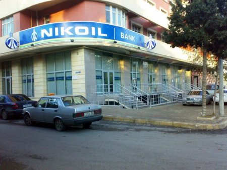 Bakıda daha bir bank fırıldağa əl atdı - "NikoilBank" belə "torba tikir"...