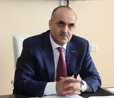 Cənab nazir, bu ölkənin gözdən əlili əl açıb dilənirsə...