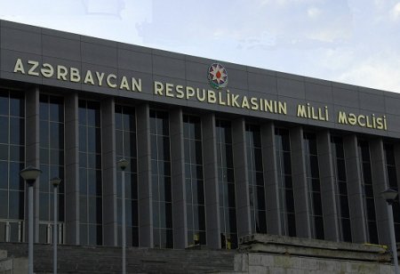 Azərbaycan Milli Məclisində Gülən camaatı...