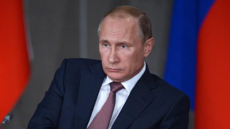 Putin APEC sammitində iştirak etmək üçün Vyetnama gəlib