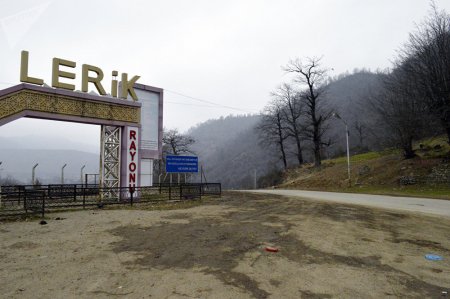 Lerikin icra başçısı hara baxır ki...