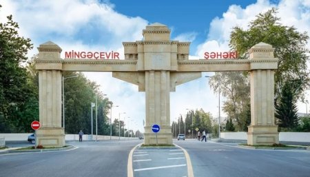 "Mingəçeviridə yollar niyə bağlanıb?"