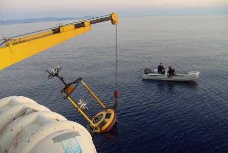 Rusiya "Poseydon" pilotsuz sualtı aparatların sınağına başladı