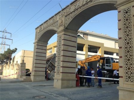 Bakıda çörəyin içindən dəmir çıxdı