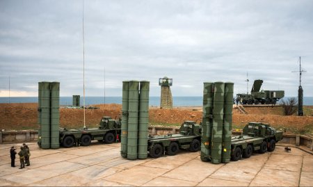 On üçdən çox ölkə Rusiyanın S-400 sistemlərini almaqda maraqlıdır