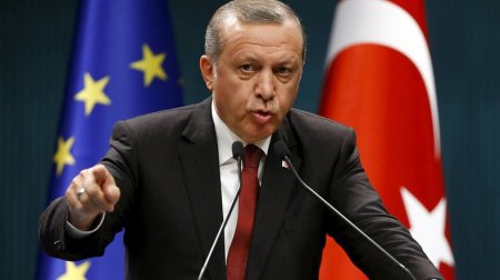 "Aİ Türkiyəni müsəlman ölkəsi olduğuna görə qəbul etmir"