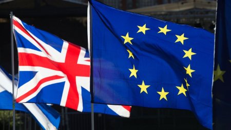 Britaniya parlamenti "Brexit" sənədinin mətninə düzəlişi qəbul edib