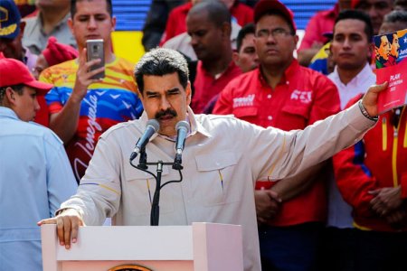 Maduro erkən parlament seçkiləri keçirilməsini təklif edib