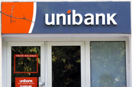 "Unibank" sənədləri saxtalaşdırıb vətəndaşın evini ələ keçirmək istəyir...