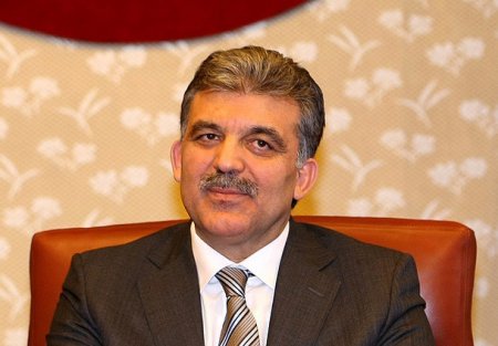 Abdulla Gül növbəti prezident seçkilərində namizədliyini irəli sürəcək