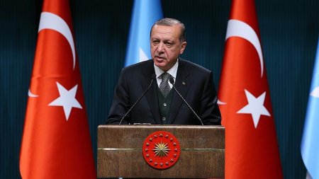 Ərdoğan: "Fəratın şərqindəki terrorçuların yuvalarını məhv etməyə qərarlıyıq"