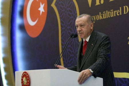 Ərdoğan: "Türkiyədə təriqətlər zəminində ayrı-seçkiliyə yol verməyəcəyik"