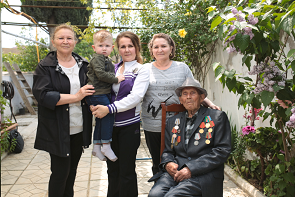 Azercell veteranları təbrik etdi