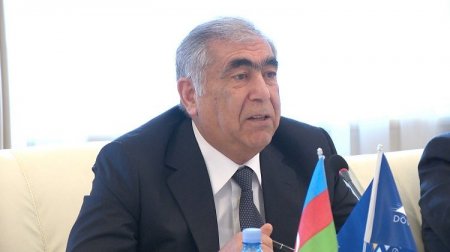 Saleh Məmmədov qohumlarına pul qazandırır