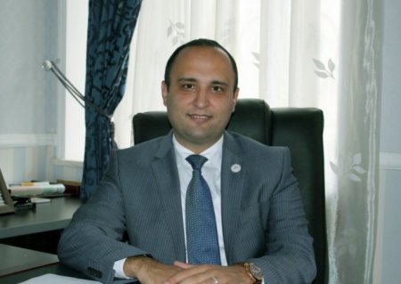 Beyləqan sakinləri deputatı rayondan qovdu