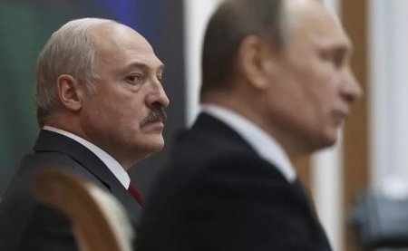 Putin "Belarus kartı"nı əla oynayır: Lukaşenko ağır seçim qarşısında