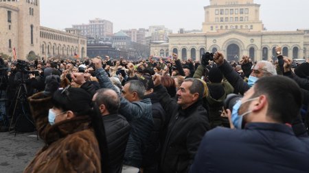 "Etiraz aksiyalarının əsas qayəsi Paşinyanı devirməkdir" 