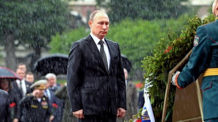 Uçurumun bir addımında: Putin və rusların imperiya xəyalları necə puç oldu?