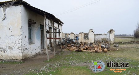 Ceyhun Bayramovun bu məktəbdən xəbəri varmı?