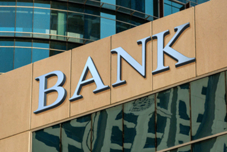 Bank əmlakı 450 min manata 