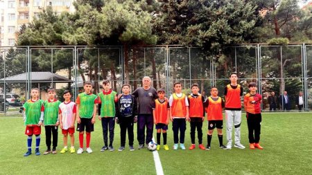 Paytaxtın abad məhəllələrində mini futbol yarışlarına start verilib