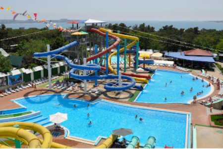 5 manatdan 55 manata qədər: Bakıdakı akvapark və çimərliklərə giriş qiymətləri 