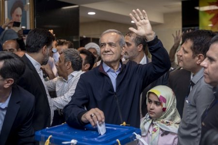 İslahatçı Pezeşkiandan islahat gözləntisi: İran dəyişir?