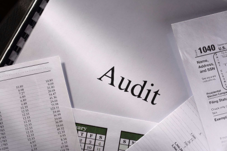 "Tullantıları İdarəetmə Mərkəzi" auditor seçdi