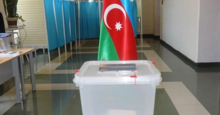 Bəzi dairə seçki komissiyalarının tərkibinə dəyişiklik edilib