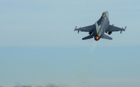 Ukrayna müharibədə ilk dəfə "F-16" qırıcılarından istifadə etməyə başlayıb