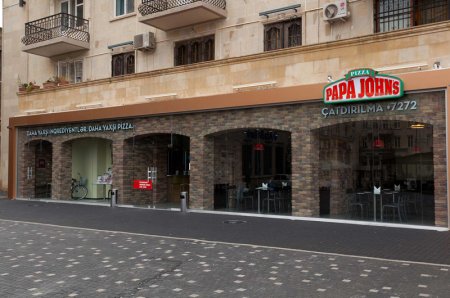 "Papa John's"un qazancı azaldı