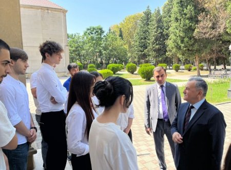 Aydın Mirzəzadə seçki kampaniyasını uğurla davam etdirir