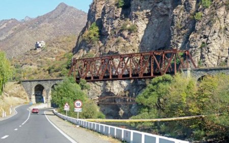 Azərbaycana Zəngəzurdan yol verilib?