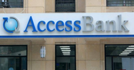 “AcccesBank” 8 nəfəri evdən küçəyə atır