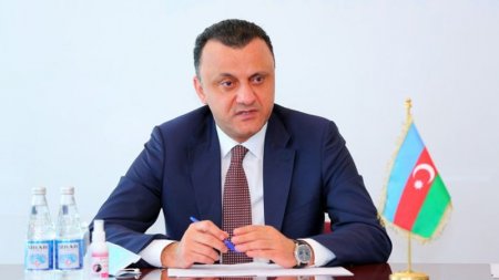 Vüqar Qurbanov direktoru işdən çıxardı