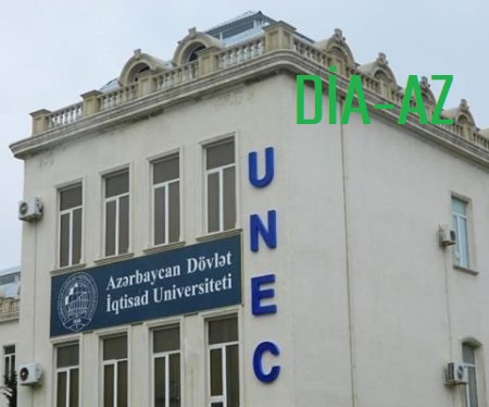 UNEC məzunları diplomlarını ala bilmədiklərini deyirlər