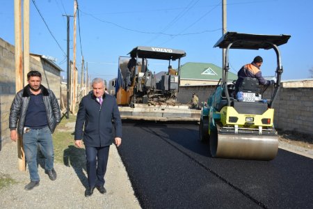 Tərtər şəhər Vüqar Tofiq oğlu Həsənov küçəsində də asfalt örtüyünün salınması işlərinə başlanılıb