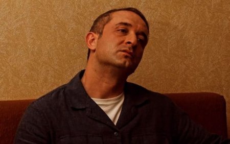 "125 yaşı olan Azərbaycan kinosunda niyə belə bir adam söz sahibi olmalıdır?"