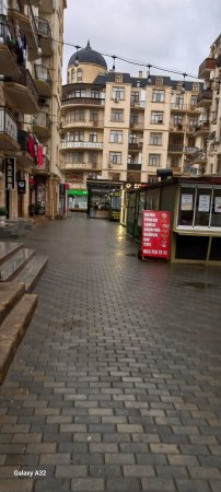 AAAF Park qanunsuz tikintilərin meydanına çevrilib