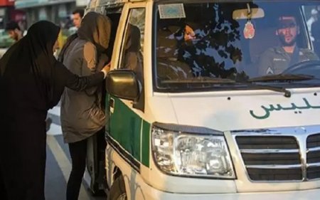 Hicab geyinməyən iranlı fəala 178 şallaq və 18 ay həbs cəzası